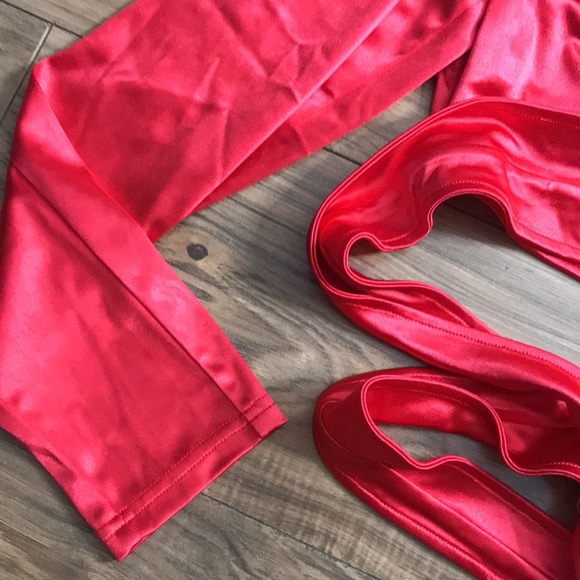 Shane Justin red satin crop top shirt criss cross size XS - Picture 7 of 13